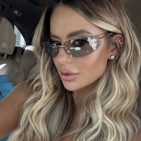 New! MIU MIU Sunglasses 0MUA51S 5AK20P, Authentic - Picture 7 of 15